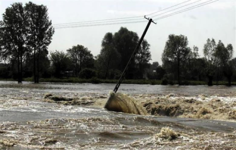 rushingFloodWaters