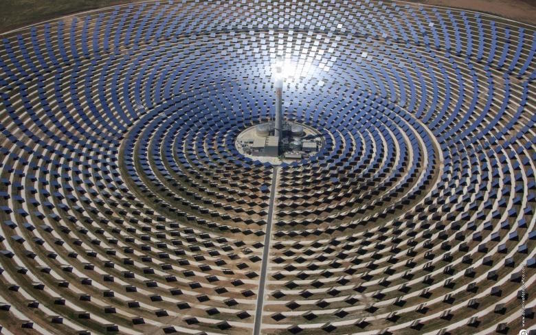 Gemasolar-Concentrated-Solar-Power-CSP-plant-owned-by-Torresol-Energy-in-Seville-Spain-®SENER